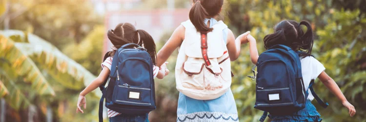 Fort Collins CO Chiropractor Discusses Proper Child Backpacks